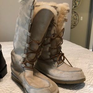 Tan Ugg lace up winter boots